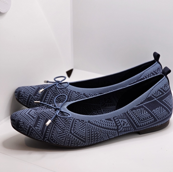 Sketchers Wide Fit Blue Flats Size 10 - Picture 1 of 10